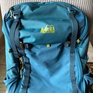 REI Trail 40